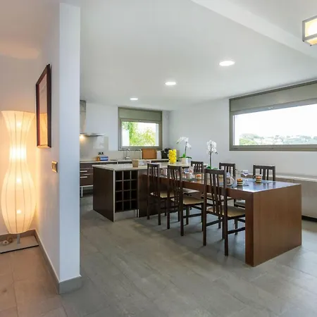 Palmbeach By Interhome וילה